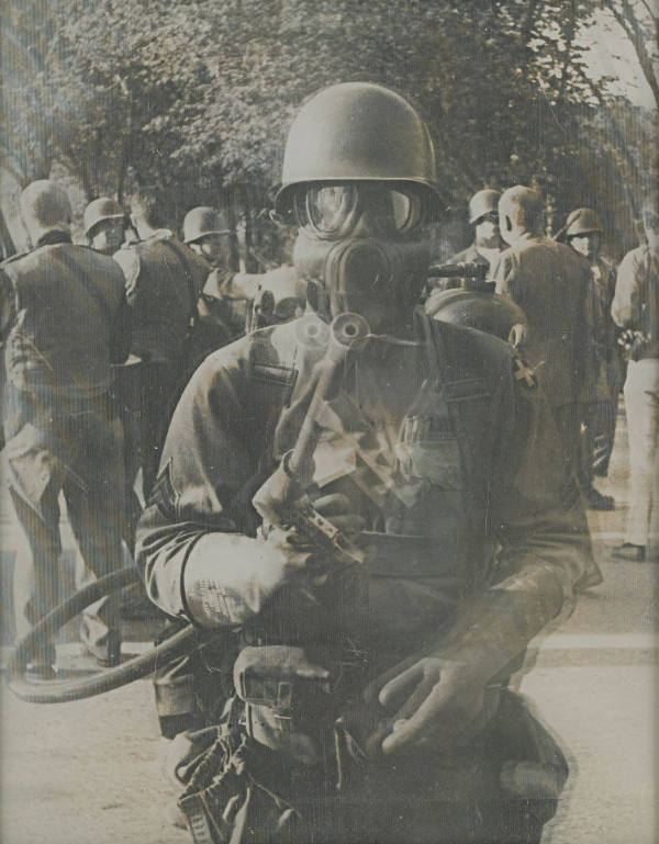 68-Chicago Demo Tränengaspistole