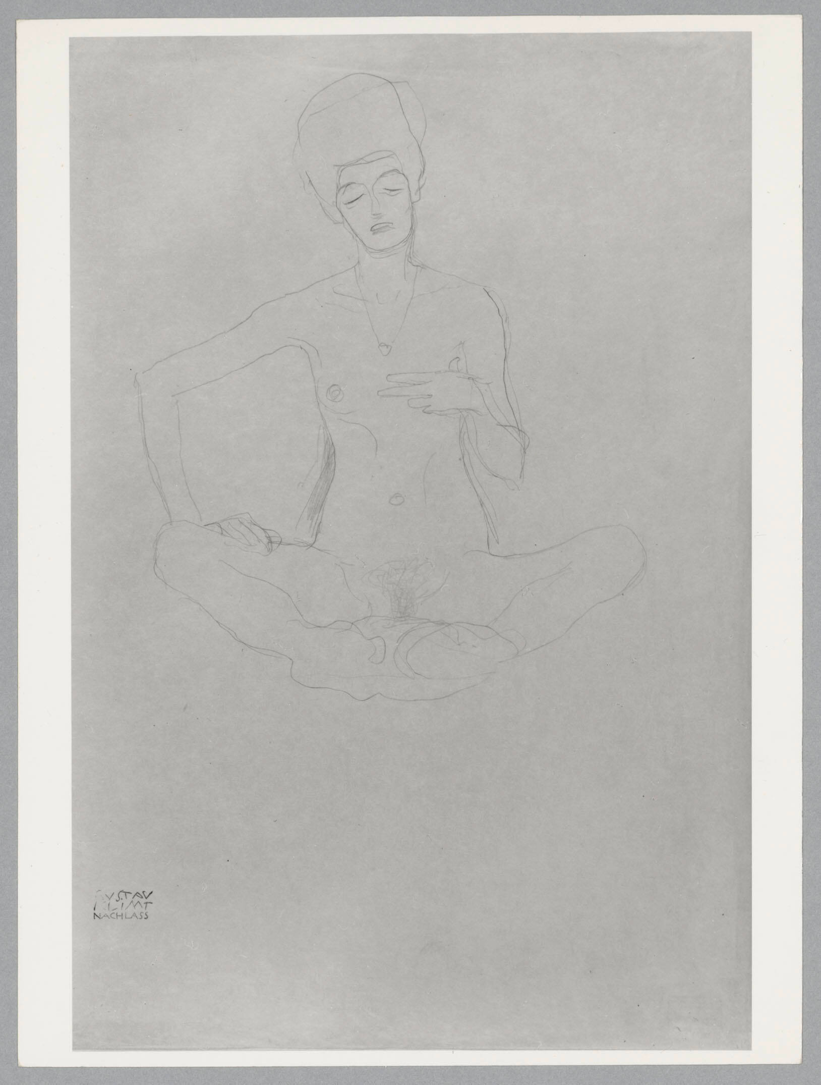 In Meditationsstellung sitzender Akt